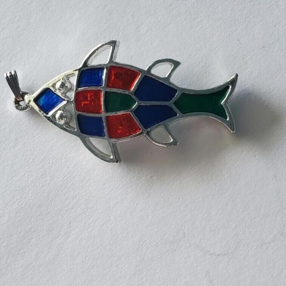 Vintage Sarah Coventry Silver Tone Jewelfish Pendant Preowned